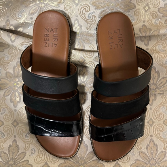Naturalizer Sandals - Picture 1 of 4